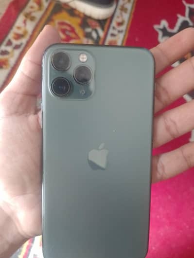 I phone 11pro 10/10 piece
