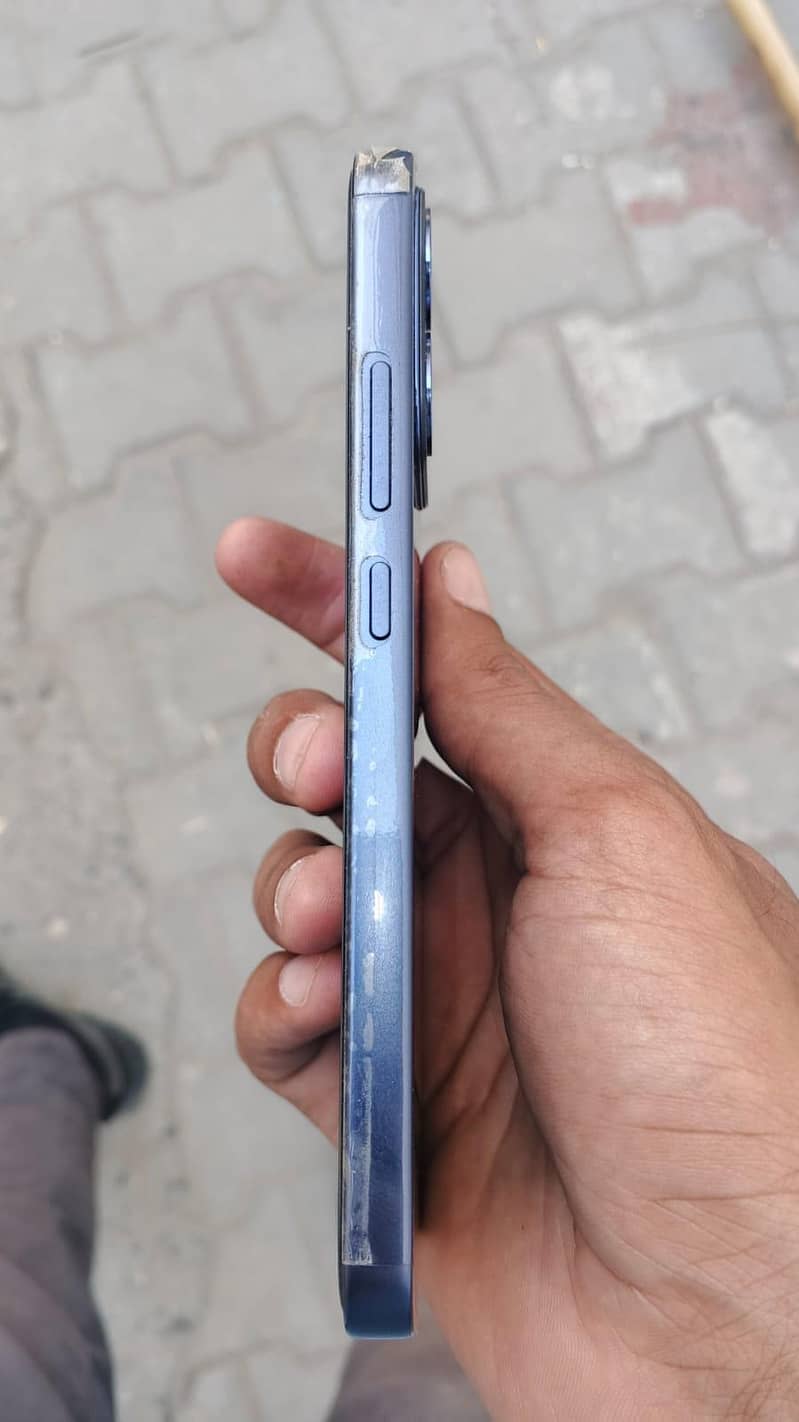 Mobile 3
