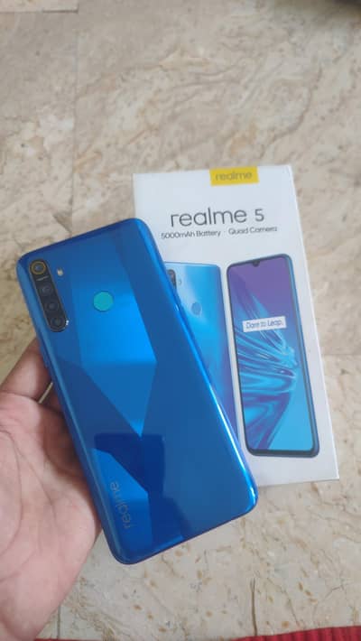 realme 5 4/64 with box official pta aproved