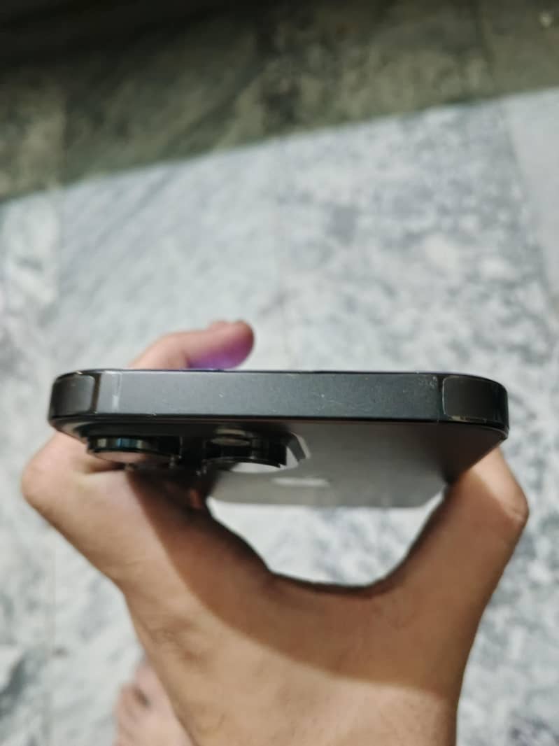 iphone 14 pro max 5