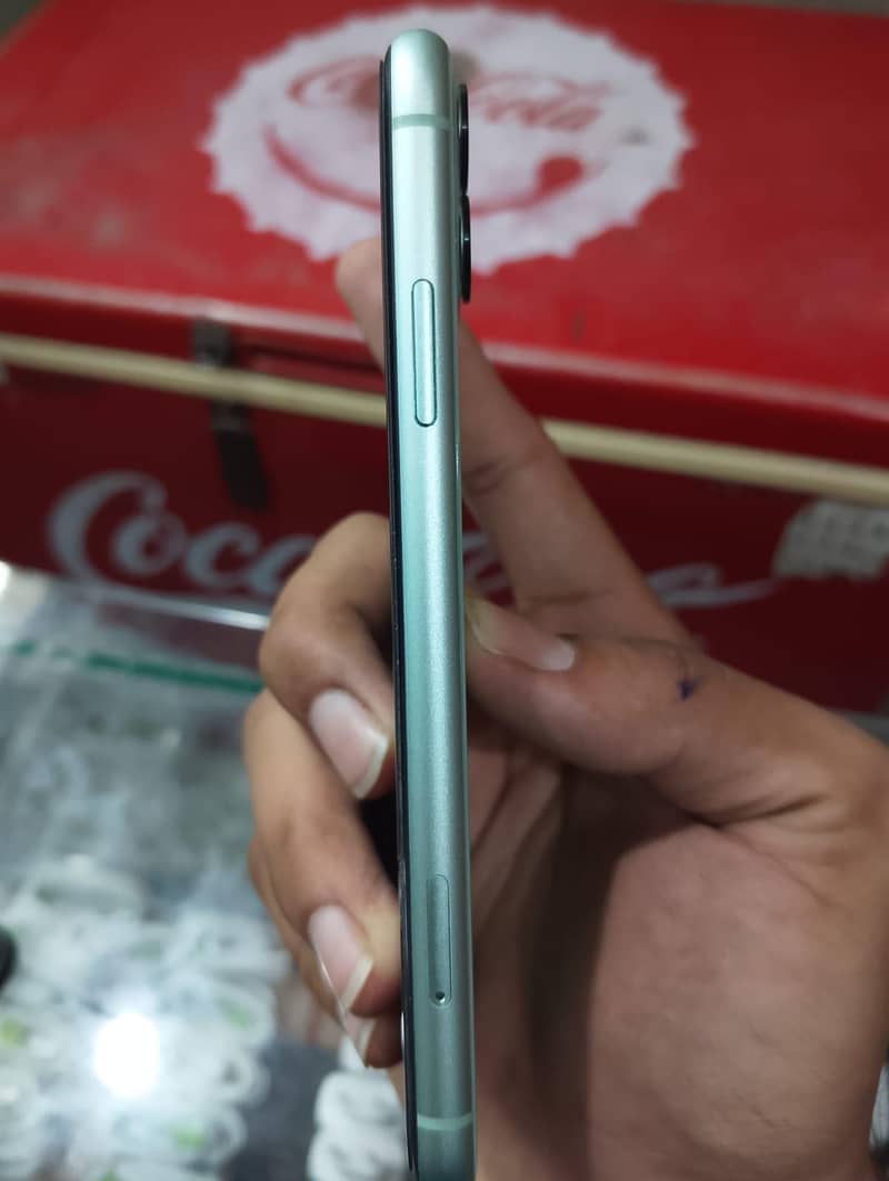 iphone 11 3