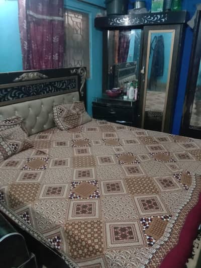 Double Bed With Dressing Table