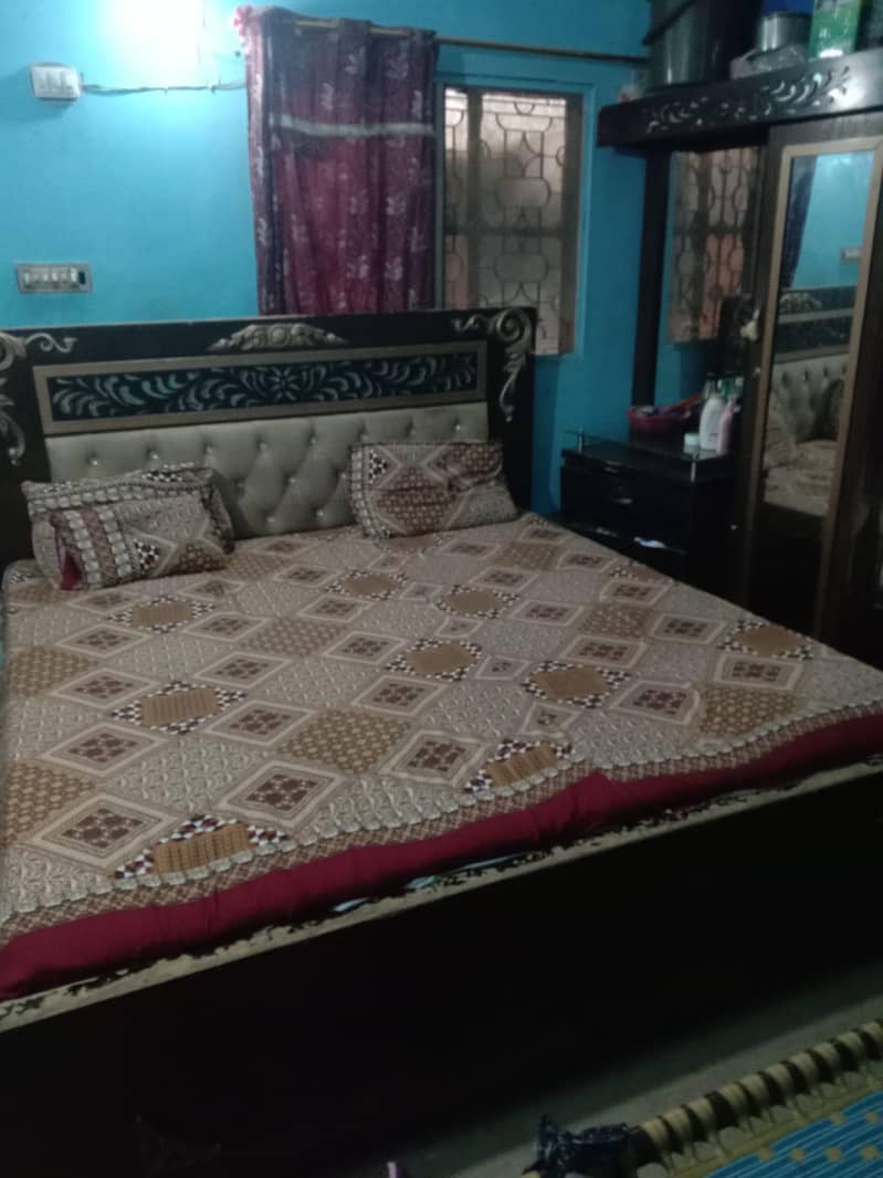 Double Bed With Dressing Table 5