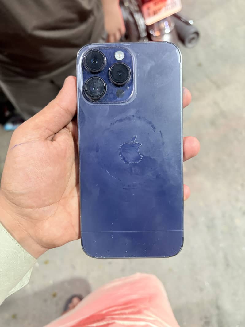 Iphone 14pro max 5