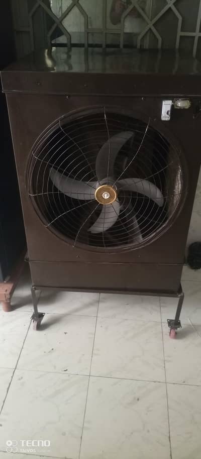 DC room cooler with stand