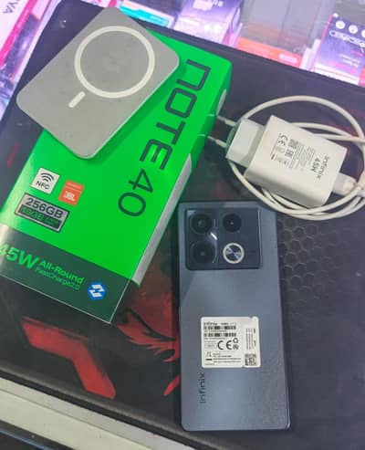 Note 40  16/256 full box with wireless power bank