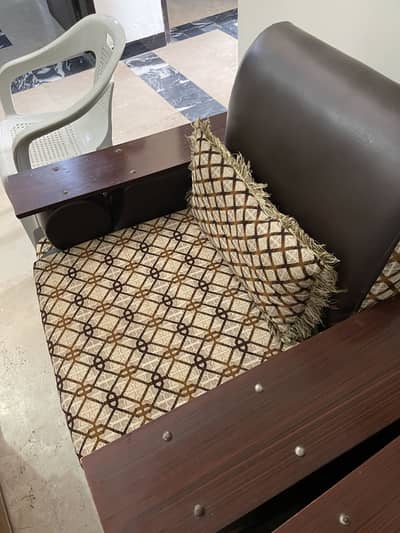 sofa for sale look like new