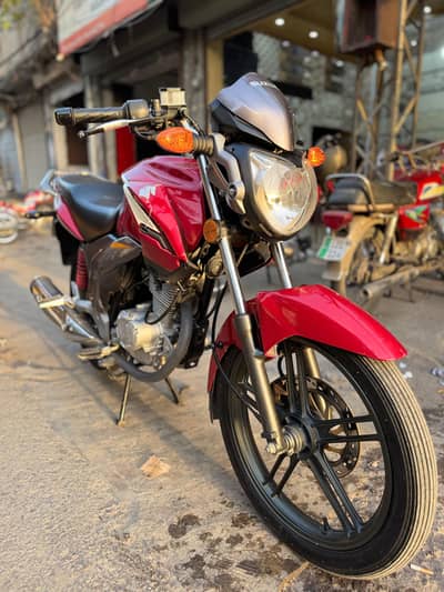 Suzuki | GSX-125 | Model 2025 | Good Condition | 10/10 |