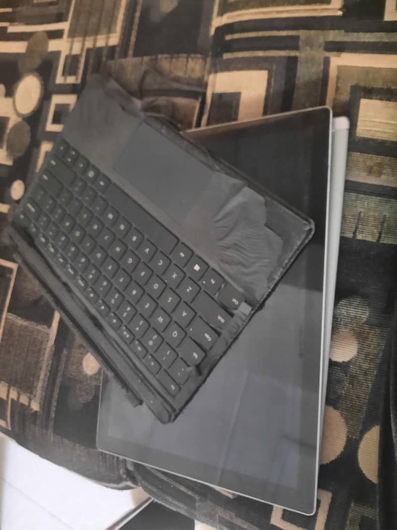 Microsoft Surface Pro 5 8/256 3