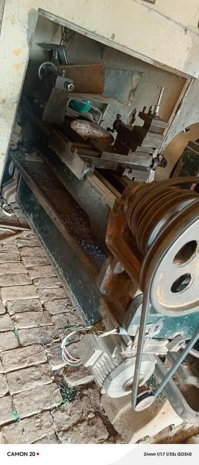 8 ft lathe machine with 4inch spindle hole 24 inch dag chuck