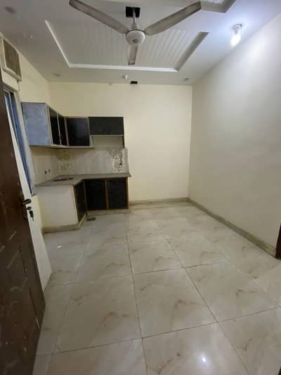 1 Bedroom Studio Flat in Muslim Town