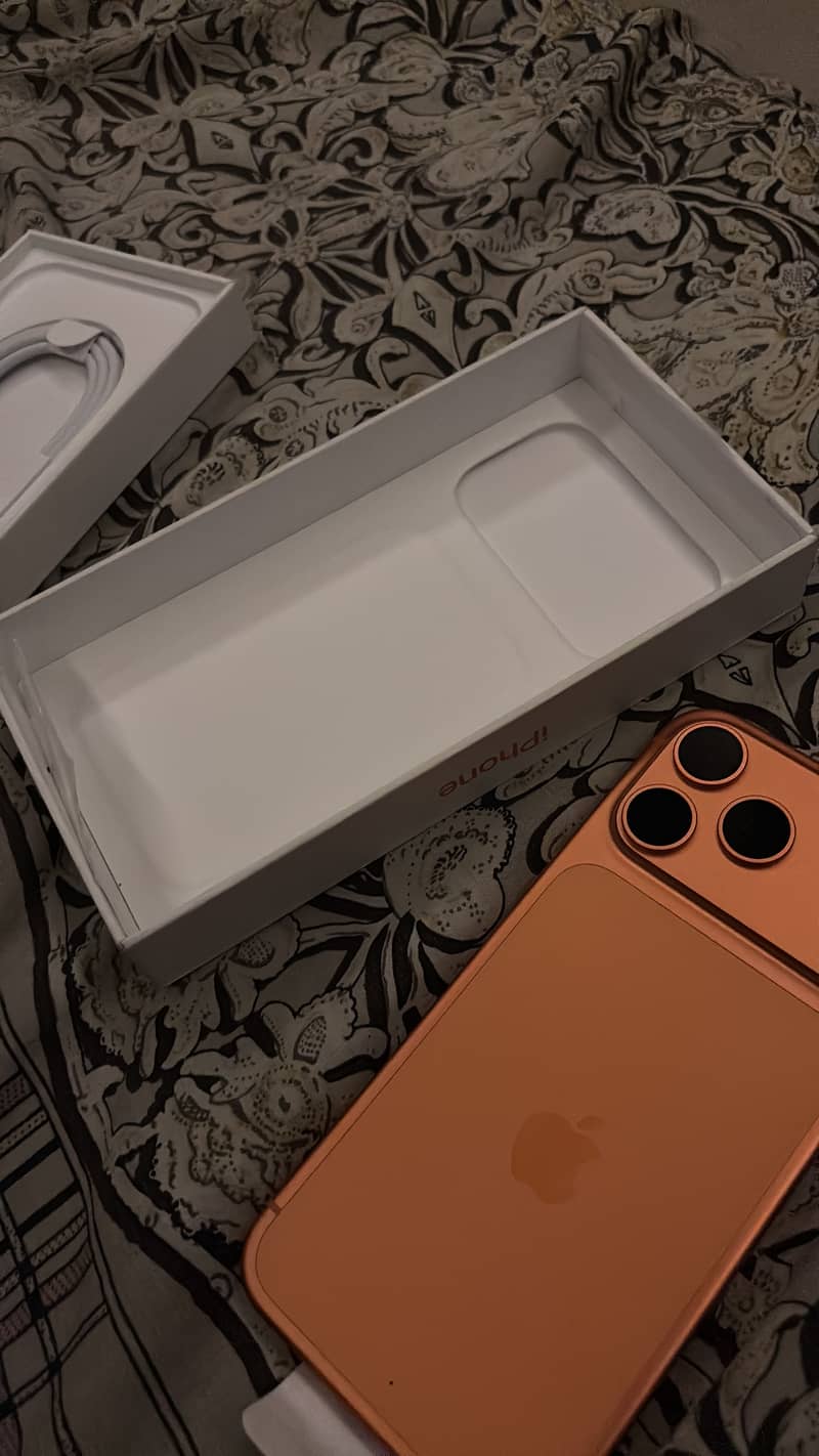 iPhone 17 pro max 0