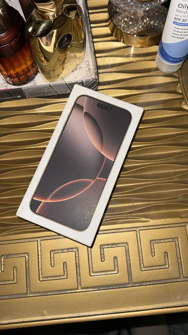IPHONE 16 PRO MAX 5