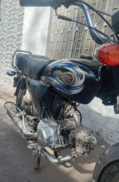 DYL Dhoome Motorbike