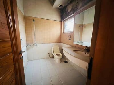 10 Marla Lower Portion Available For Rent In Formanites Society