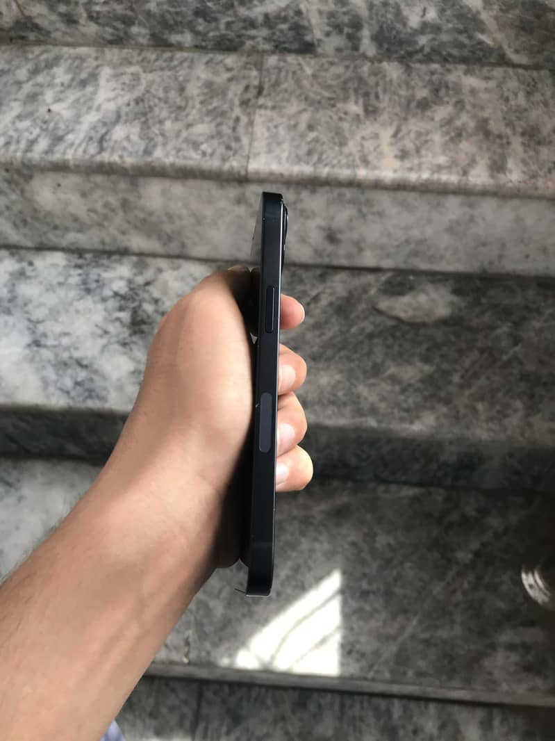 iphone 13 4