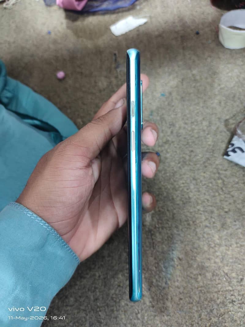 OnePlus 8 4