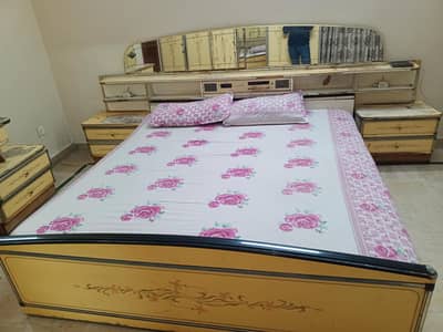 Furniture for sale bed set with reasonable price