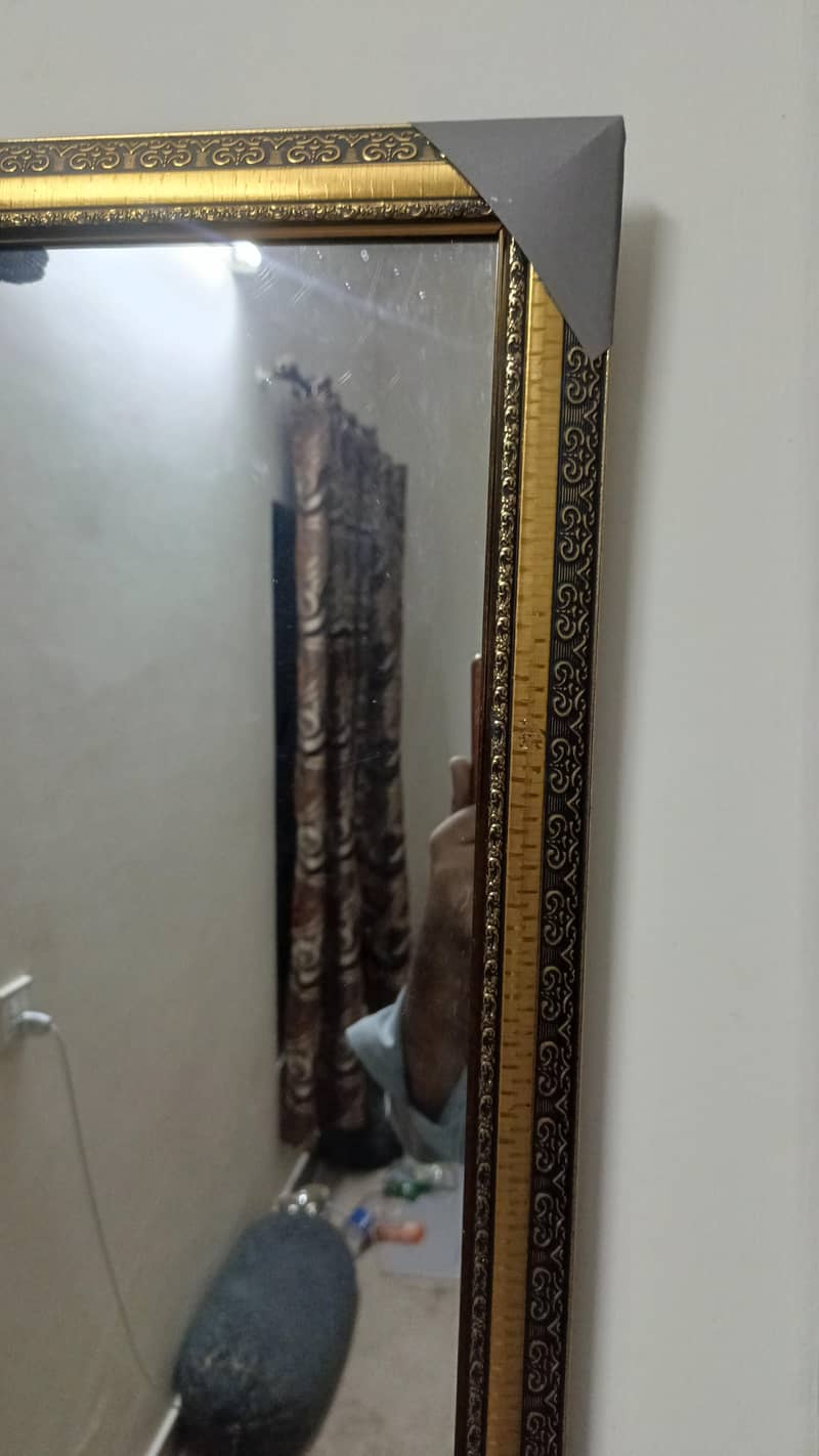 mirror 14