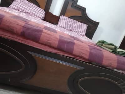 Bed for sell in good condition