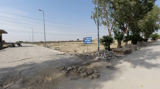 Gorgeous Prime Location 80 Square Yards Residential Plot For sale Available In North Town Residency - Phase 2