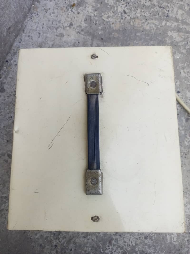 Automatic Voltage Stabilizer 2500W 3