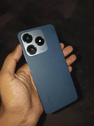 Realme C63