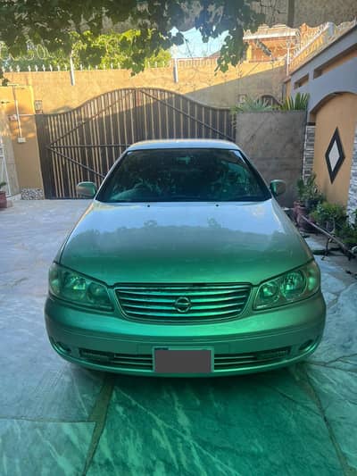 Nissan sunny 1.6 2009 manual efi