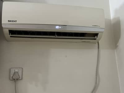 Orient Econotech Series 1 Ton Split AC | with Remote and Outdoor Unit