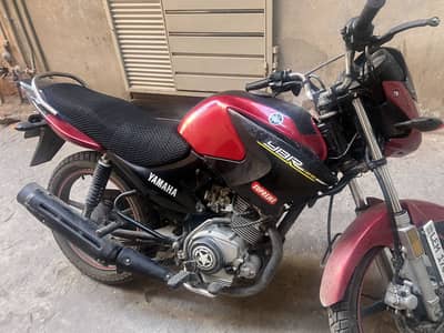 YAMAHA ybr for sale in best condition 0/3/0/5/4/9/4/1/7/8/9