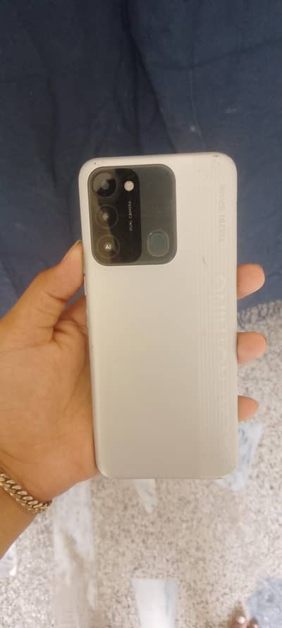 Tecno speak 8c