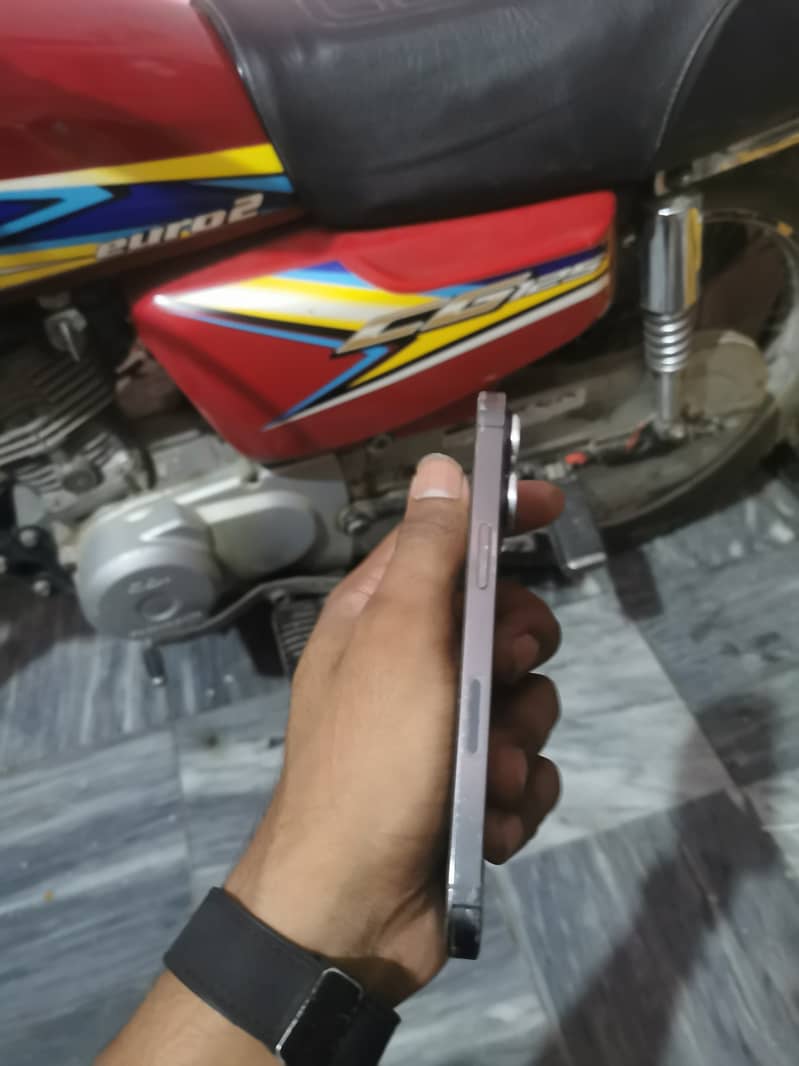 Iphone 13 pro 4