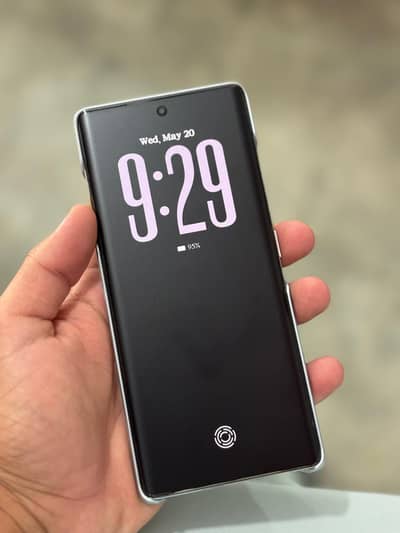 Tecno camon 40 pro 8+8/256
