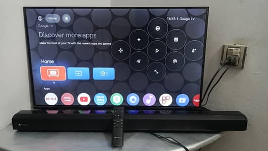 Home theater sound bar with deep base sub woofer