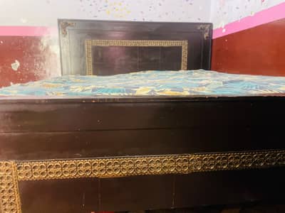 king size bed, without mattress