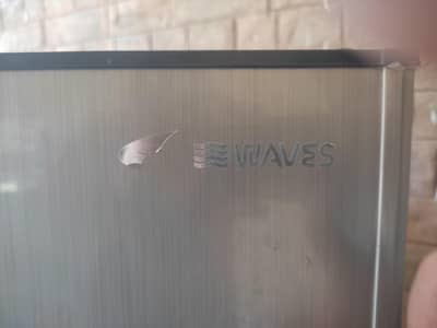 Waves Fridge