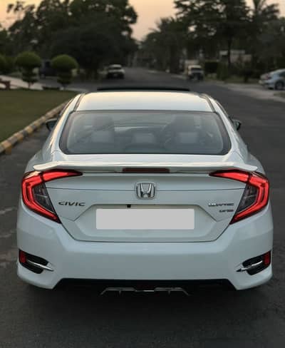 Honda Civic oriel 1.8 UG