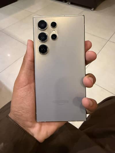 Samsung Galaxy S24 Ultra 512GB | 10/10 Condition | Box Available