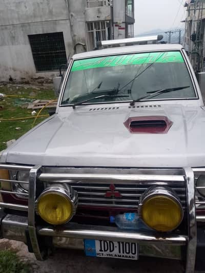 Mitsubishu pejaro 86 model 10/10