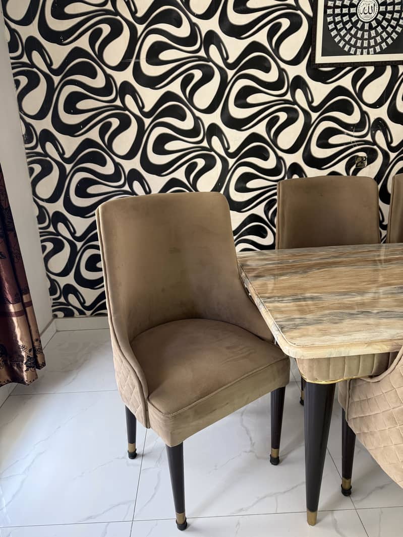6 Seater Dining Table 3