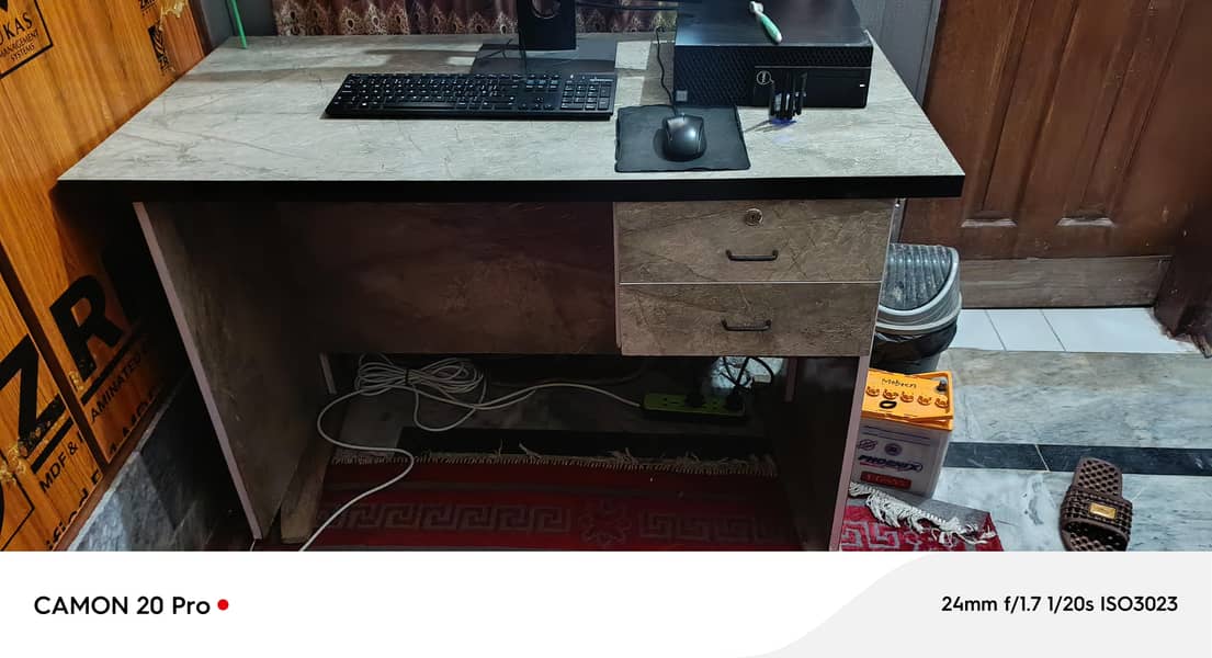 cpu lcd chair table complete setup 3