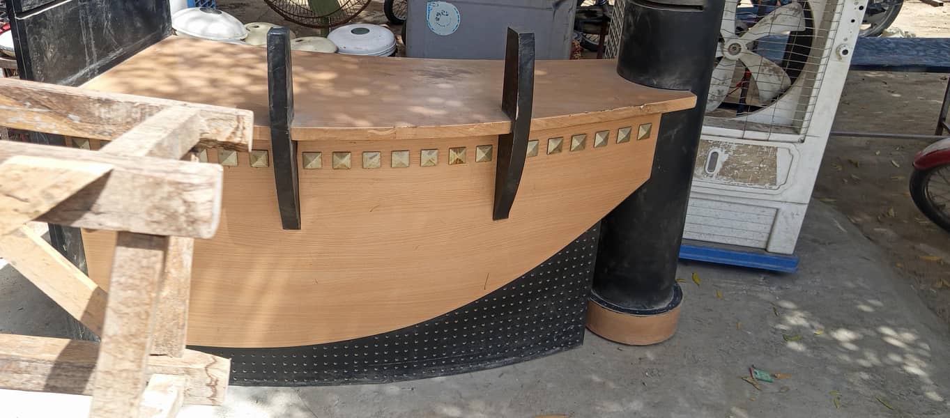 reception counters 2