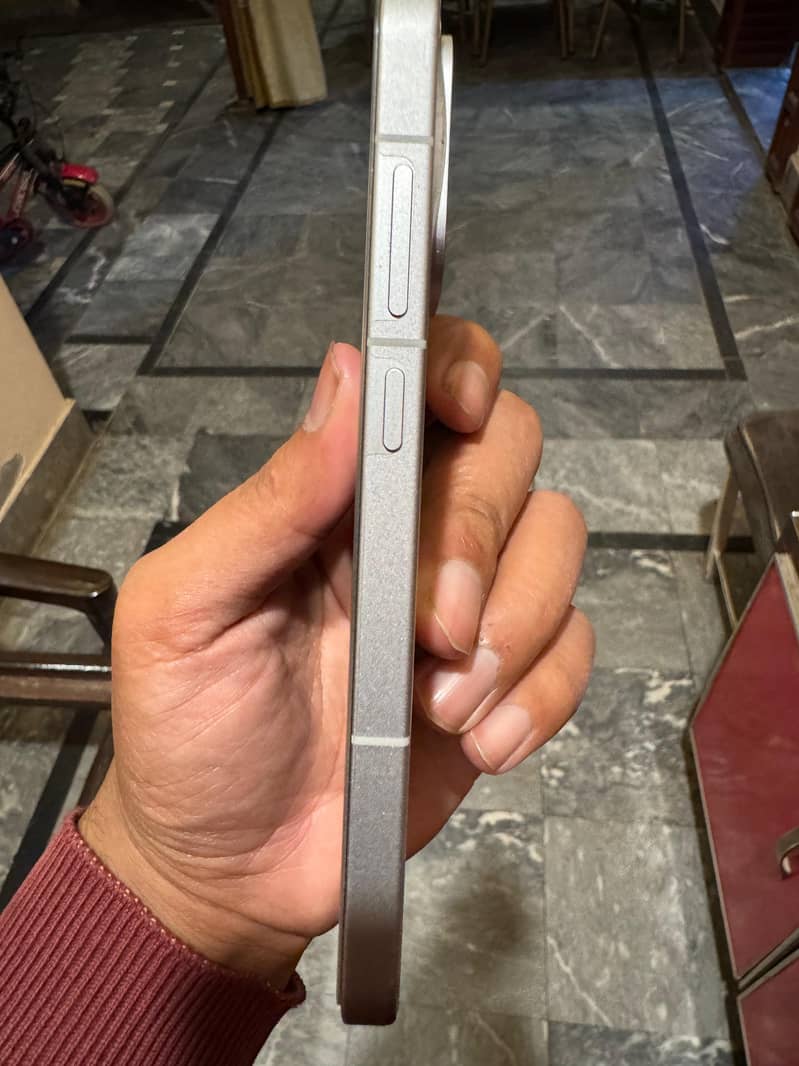 Oneplus 13T 4