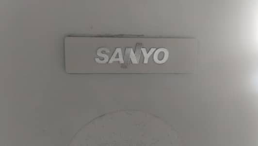 sanyo fridgh