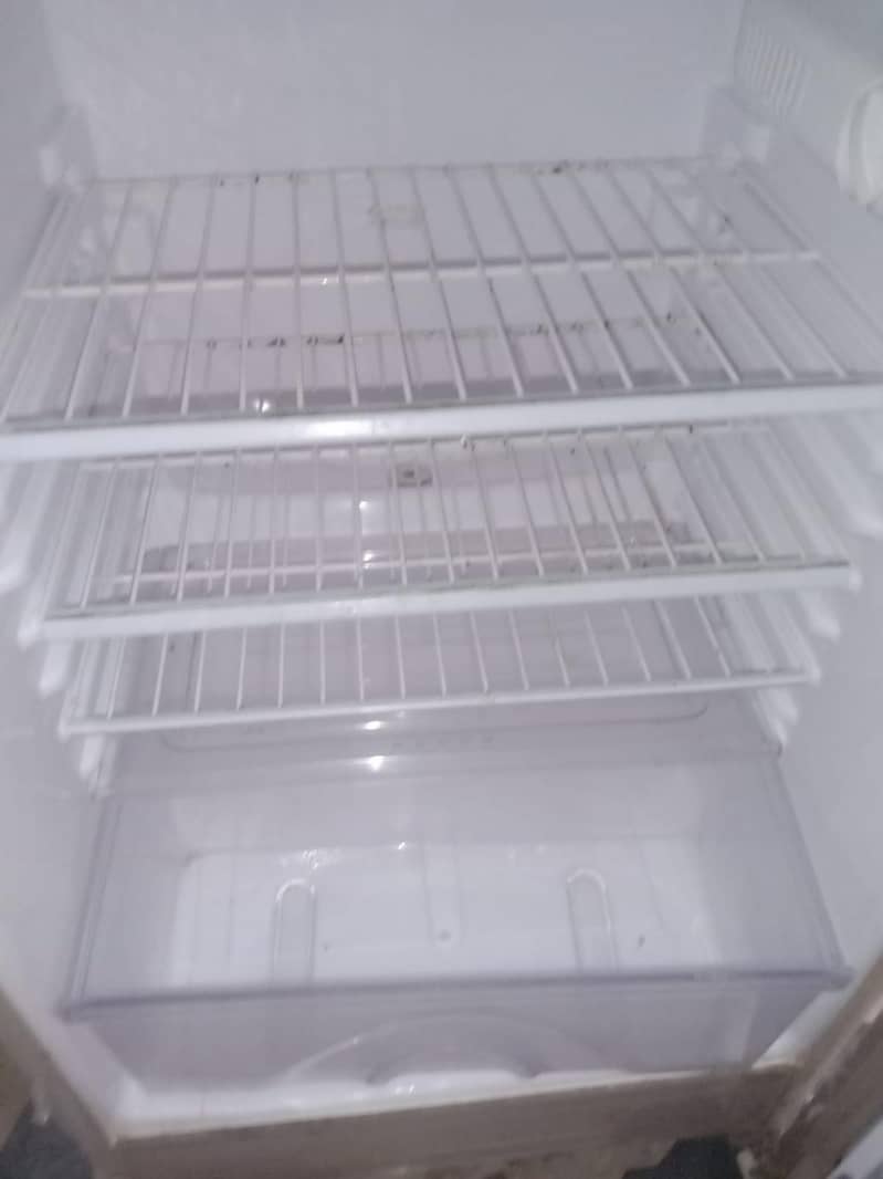 dawlanace refrigrator 1