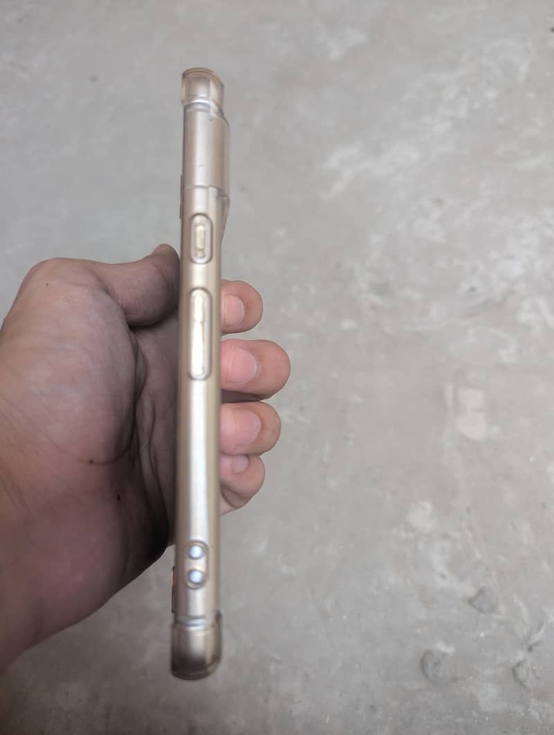 Pixel 7 4