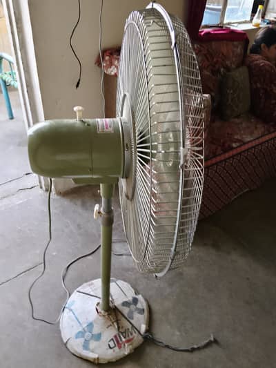 Wahid Pedestal Fan 26"
