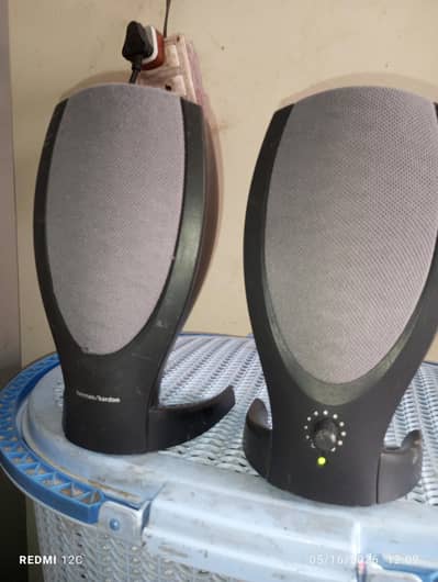 imported speaker  Bluetooth & AUX dono option h Behteren awaz h
