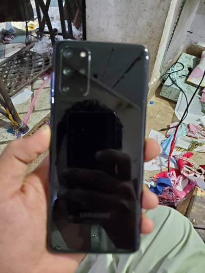 s20 plus all OK shead and pin dot na dhekne wala