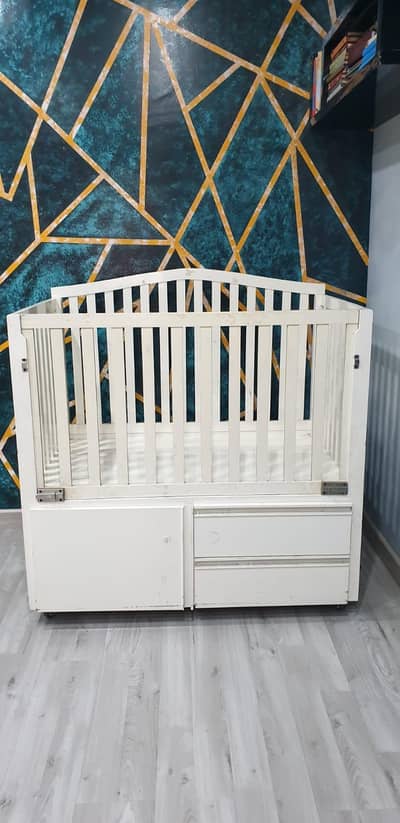 Kids wooden cot